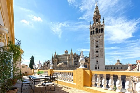 Nearby landmark, View (from property/room), Balcony/Terrace, City view, Landmark view
