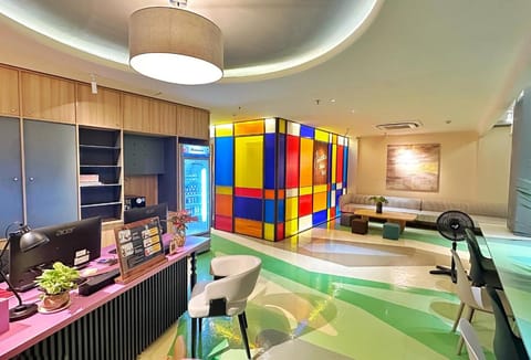 Communal lounge/ TV room