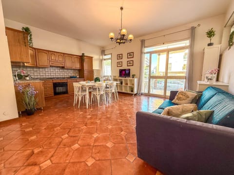 Helsinki Apartment, a 2 passi dal mare Rif A574 Apartment in San Benedetto del Tronto