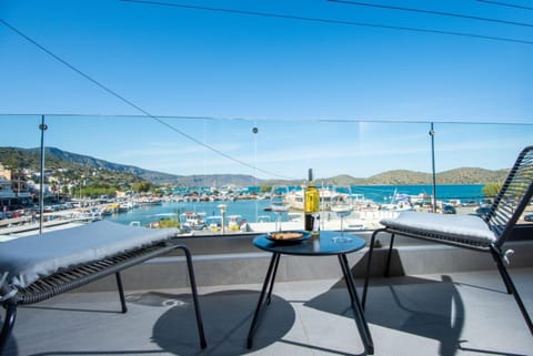 Nearby landmark, Natural landscape, Balcony/Terrace, Landmark view, Sea view