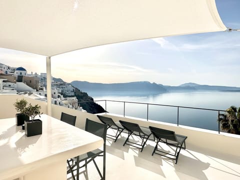 Patio, Natural landscape, View (from property/room), Dining area, Sea view