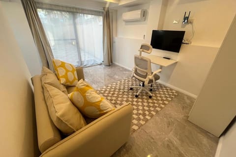 TV and multimedia, Living room, air conditioner