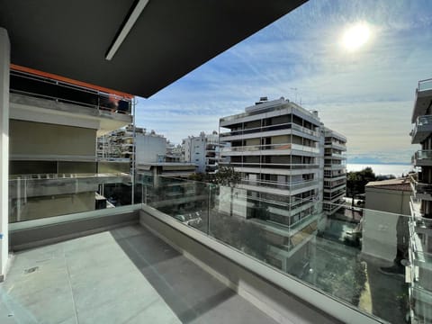 Athenean Modern Escape near Marina Floisvos Apartment in South Athens