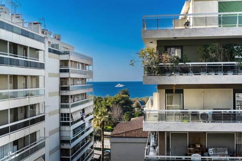 Day, View (from property/room), Balcony/Terrace, City view, Sea view