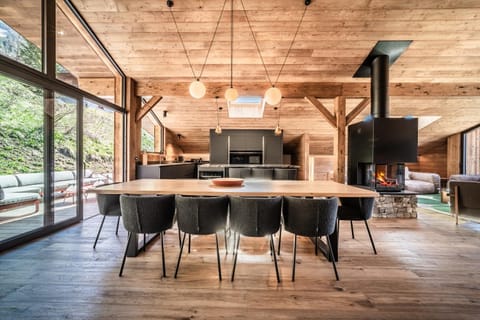 Balcony/Terrace, Kitchen or kitchenette, Seating area, Dining area