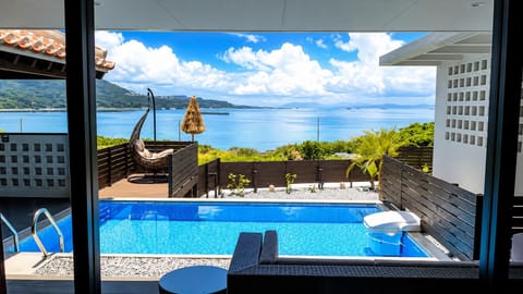 Natural landscape, View (from property/room), Balcony/Terrace, Pool view, Sea view