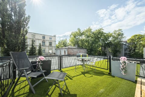 View (from property/room), Balcony/Terrace