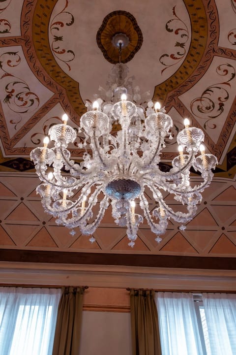 Urbino Apartments - Palazzo Paltroni Suite Apartment in Urbino