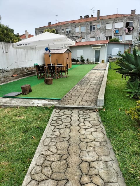 Property building, Day, Garden, Garden view