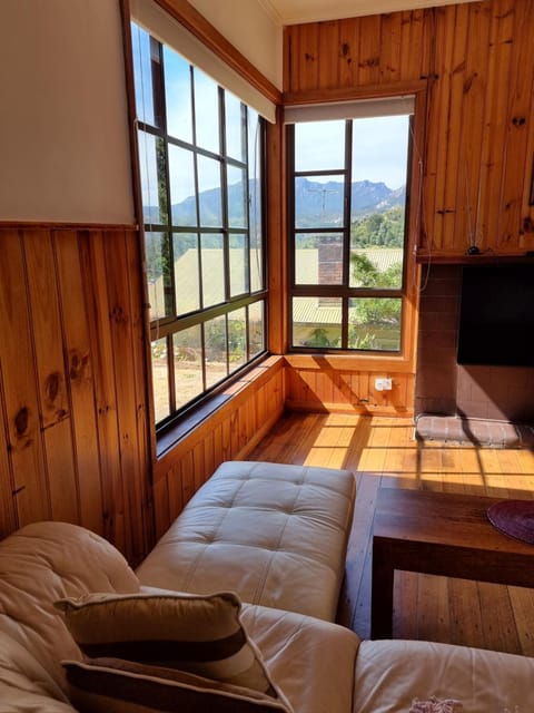 Owen Cottage Queenstown Tas Genuine Comfort and Views House in Queenstown