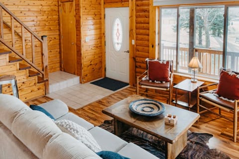 Lakefront Getaway with Fire Pit in Akron House in Indiana