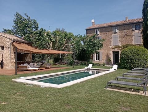 Mas Samuel magnifique demeure en provence avec piscine et jacuzzi Villa in Pernes-les-Fontaines