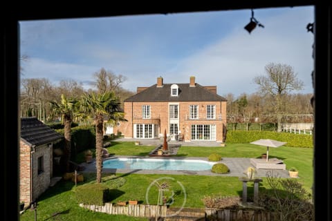 Property building, Spring, Day, Garden, Garden, Garden view, Pool view, Swimming pool, Swimming pool, sunbed