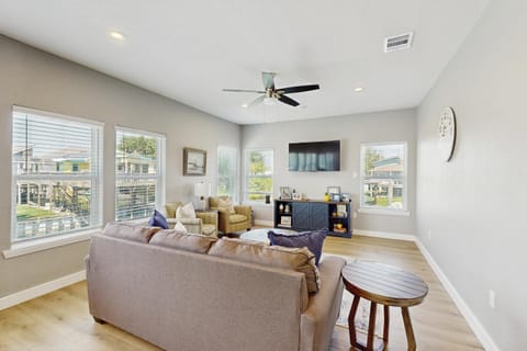 Nana's House House in San Leon