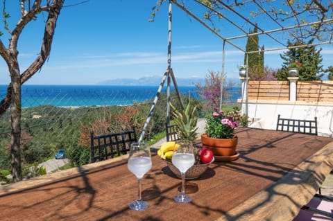 Patio, Natural landscape, Balcony/Terrace, Dining area, Sea view