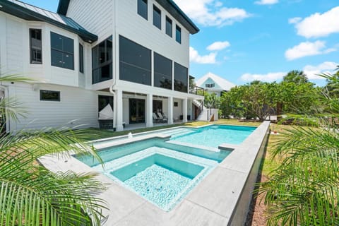 Pelican's Perch House in Sanibel Island