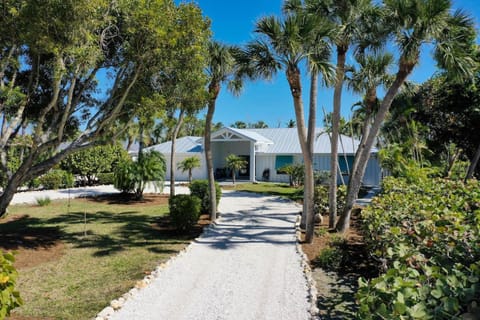 Paradise Palms House in Sanibel Island