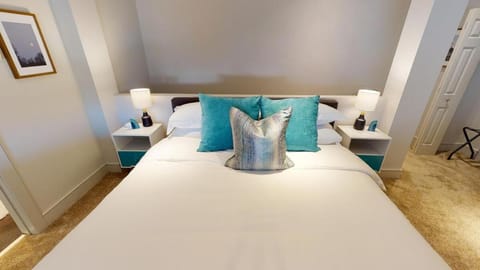 Heart of Cloverdale Loft - Free Gated Parking Apartment in Montgomery