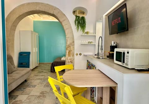 TV and multimedia, Kitchen or kitchenette, Living room, minibar