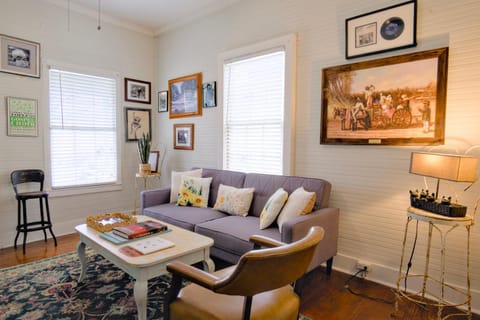 Shanty Bellum Too - 2b1b, Washer & Dryer, Full Kitchen House in Natchez