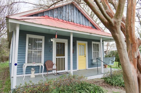 Shanty Bellum Too - 2b1b, Washer & Dryer, Full Kitchen House in Natchez