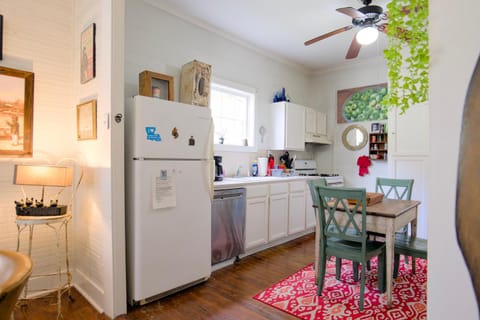 Shanty Bellum Too - 2b1b, Washer & Dryer, Full Kitchen House in Natchez