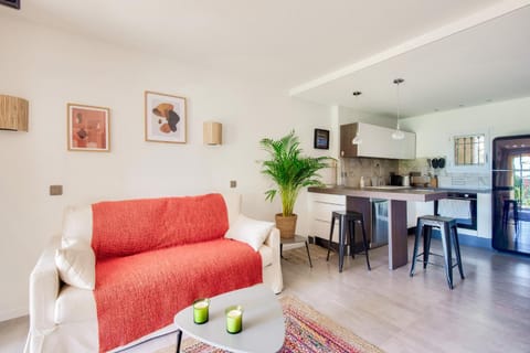 Bed, Living room, Bedroom, furniture