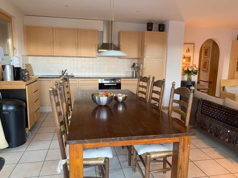 Kitchen or kitchenette, Dining area, dishwasher, oven, stove, toaster