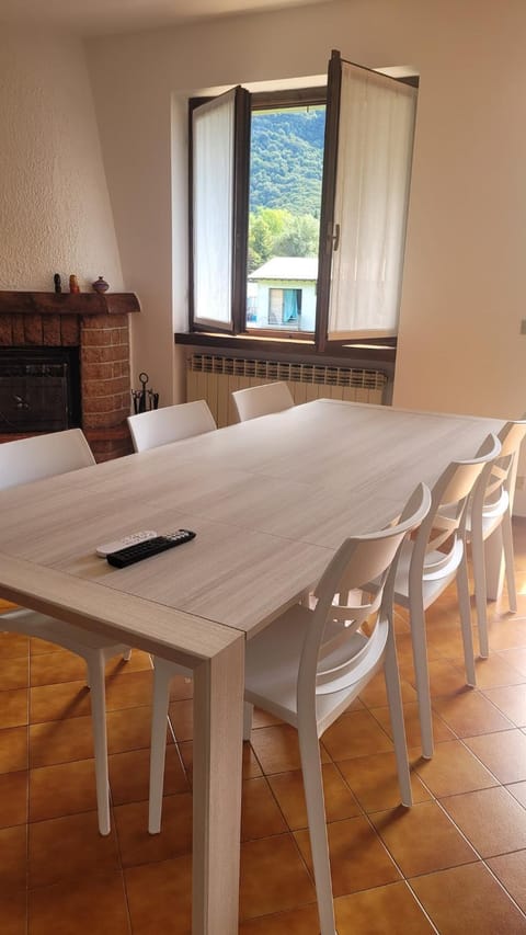 Delizioso appartamento sul lago - Casa Marina Apartment in Province of Brescia