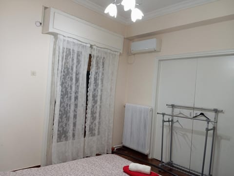 Room Z for two 5' from metro Vacation rental in Athens