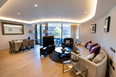 TV and multimedia, Living room, Dining area