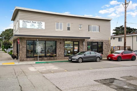 Peaceful 1BR Stay - Golf & Beach Apartment in Pacifica