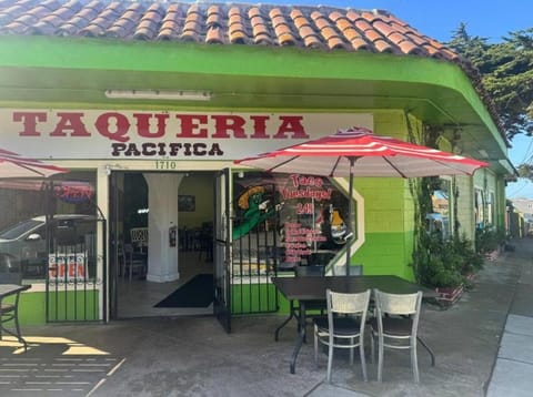 Peaceful 1BR Stay - Golf & Beach Apartment in Pacifica