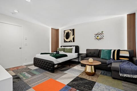 Beachy 1BR Escape with Sofa Bed - Golf & Beach Nearby Apartment in Pacifica