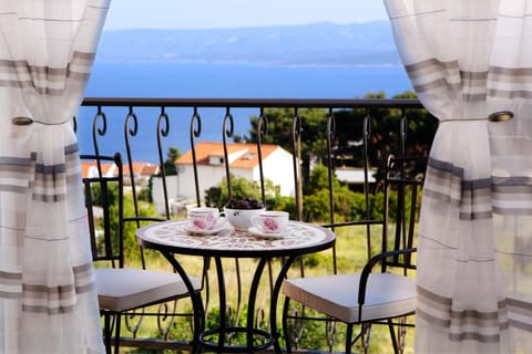 Balcony/Terrace, City view, Sea view