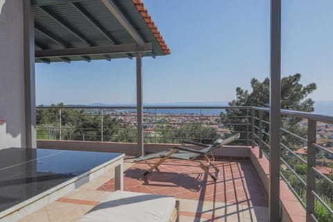 View (from property/room), Balcony/Terrace, Sea view