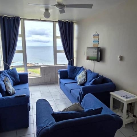 TV and multimedia, Living room, Seating area, Sea view, internet