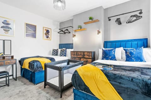 Stylish Birmingham Apartment For Groups, Family & Work Apartment in Birmingham