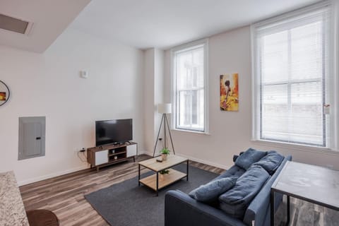 CozySuites at Sky Central Apartment in Cincinnati