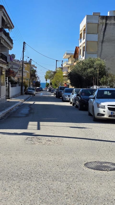 Neighbourhood, Street view, Location