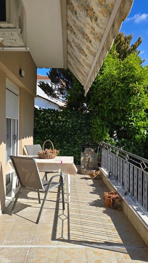 View (from property/room), Balcony/Terrace