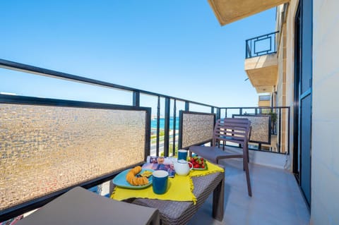 Seaview Promenade Apartment in Saint Paul's Bay