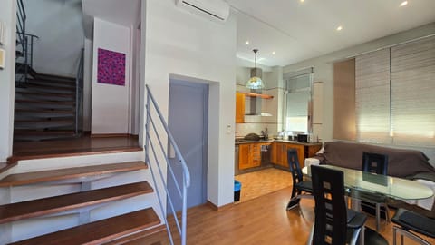 Kitchen or kitchenette, Living room, Dining area