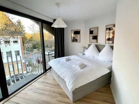 Bed, View (from property/room), Balcony/Terrace, Photo of the whole room, Bedroom, towels