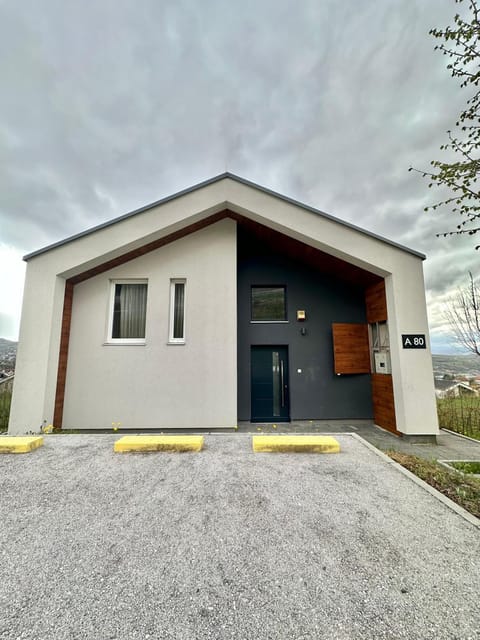 Property building, Day, Parking