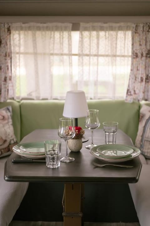 Dani's Wohnwagen B&B Bed and Breakfast in Singen