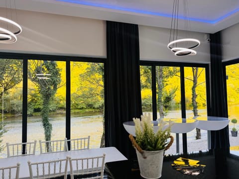 Villa Happiness Villa in Federation of Bosnia and Herzegovina