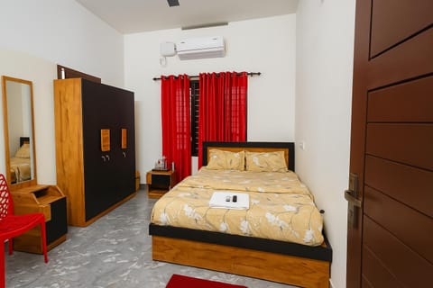 Bed, Photo of the whole room, Bedroom, wardrobe, air conditioner