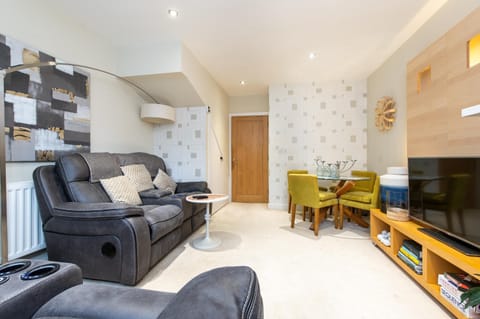 Leamington 4BR 4BA Executive House in Royal Leamington Spa