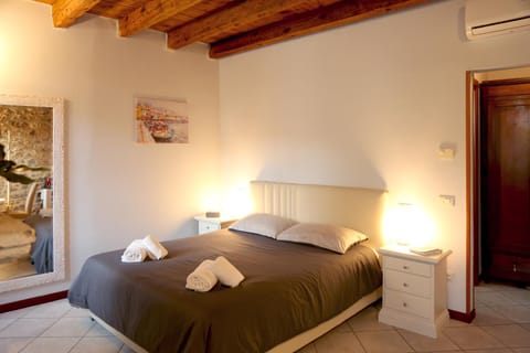 Timetofreedom Zimmer Lugana Apartment in Peschiera del Garda